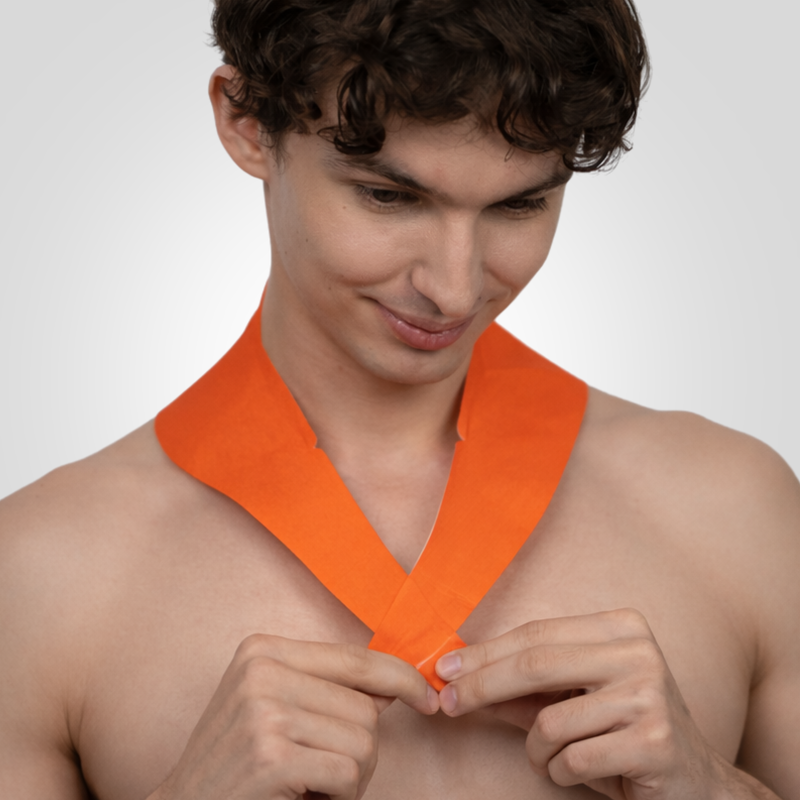 Place the Neck Ease over your neck and shoulder area. 